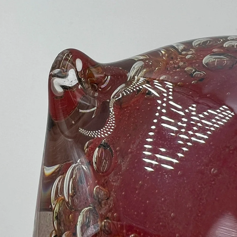 Vintage Pier 1 Hand Blown Art Glass Vase Red Controlled‎ Bubble Romania 5.25